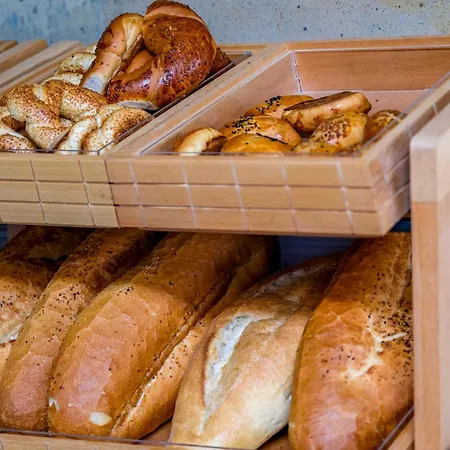 Days By Wyndham Апарт-отель 4*